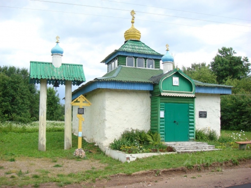 kapelletje in dorp regio Pskov